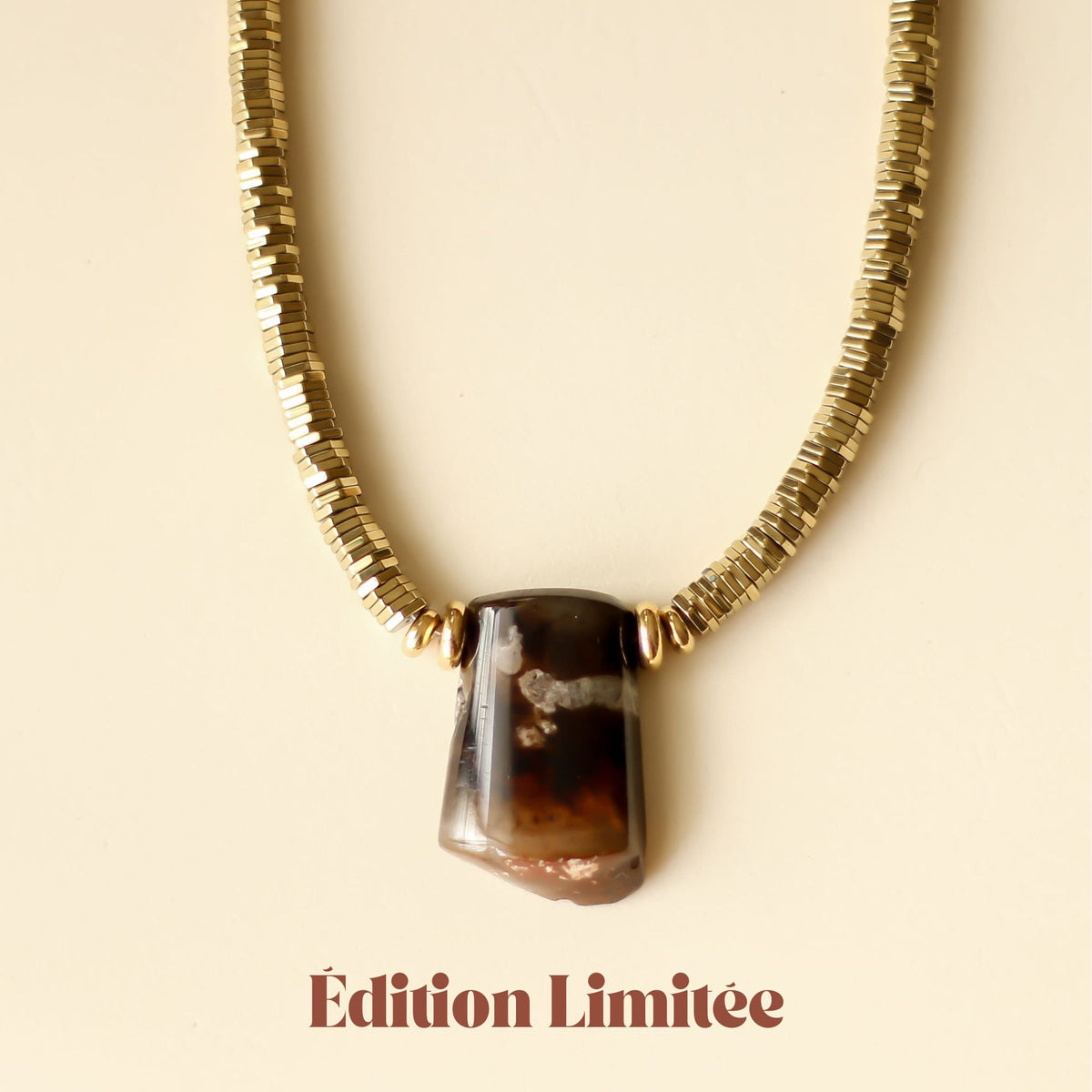 Collier Agate Fleur noire et Hématite dorée