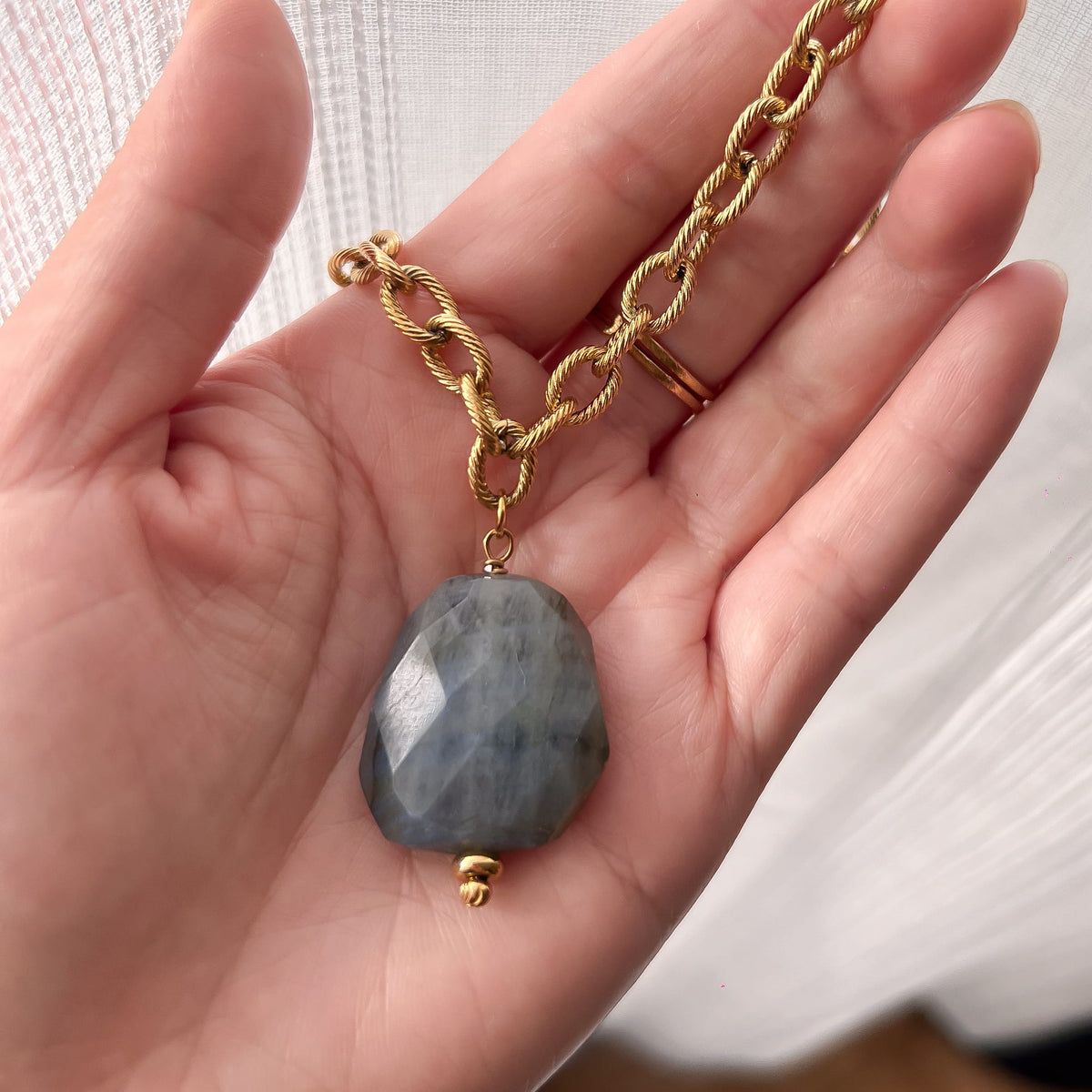 Collier chaîne Labradorite Unique