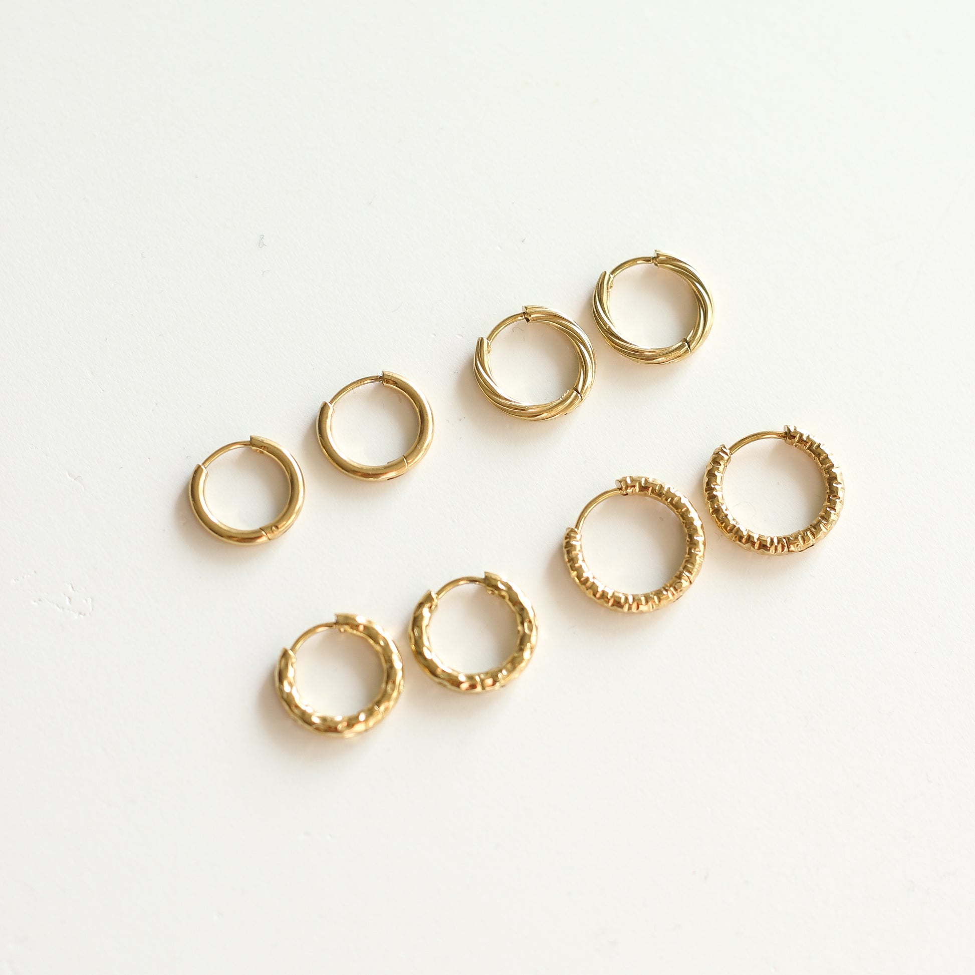 Coffret Boucles d'oreilles 3en1 interchangeables (Choisir 1 type d'anneaux et 3 pampilles)