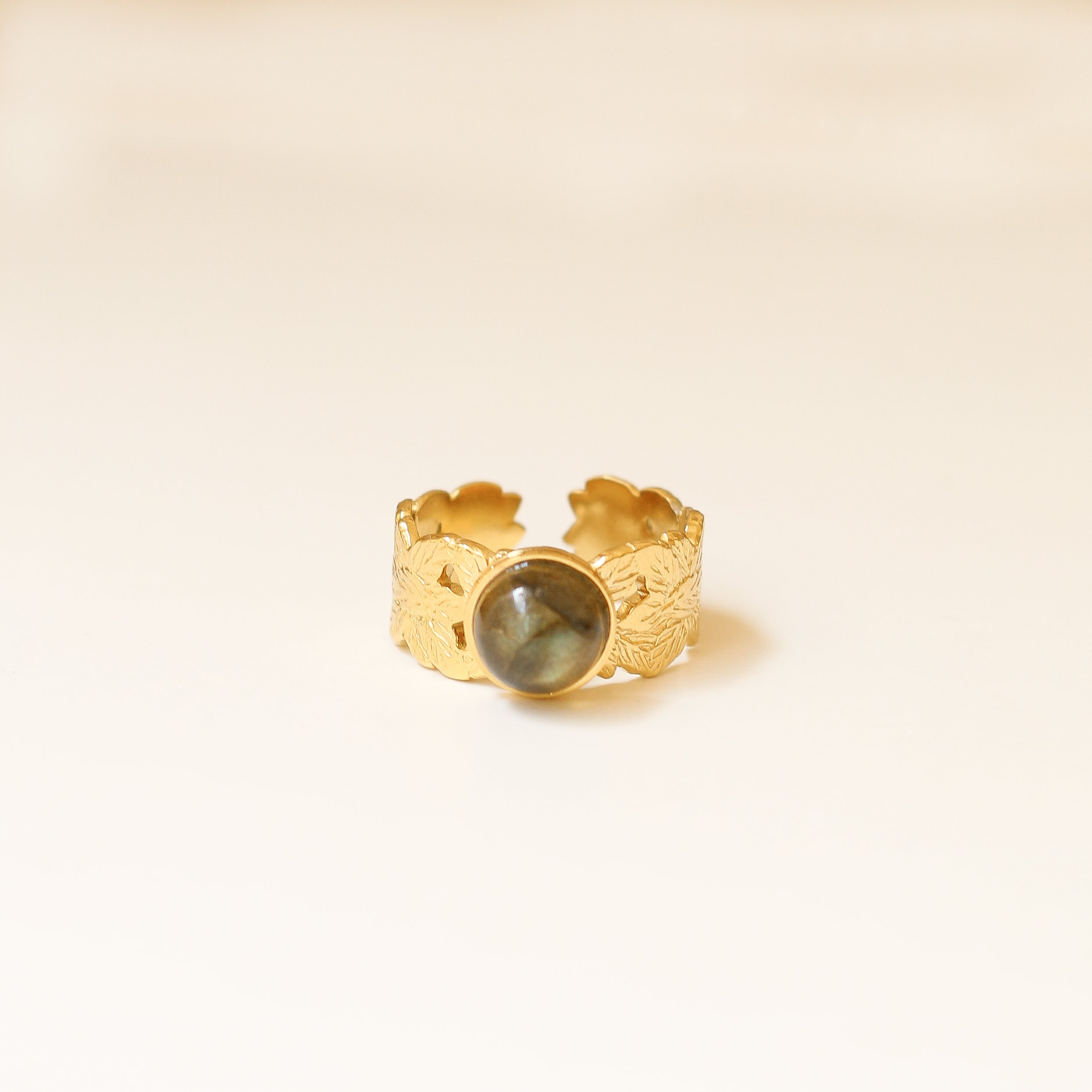 bague labradorite feuille acier doré réglable