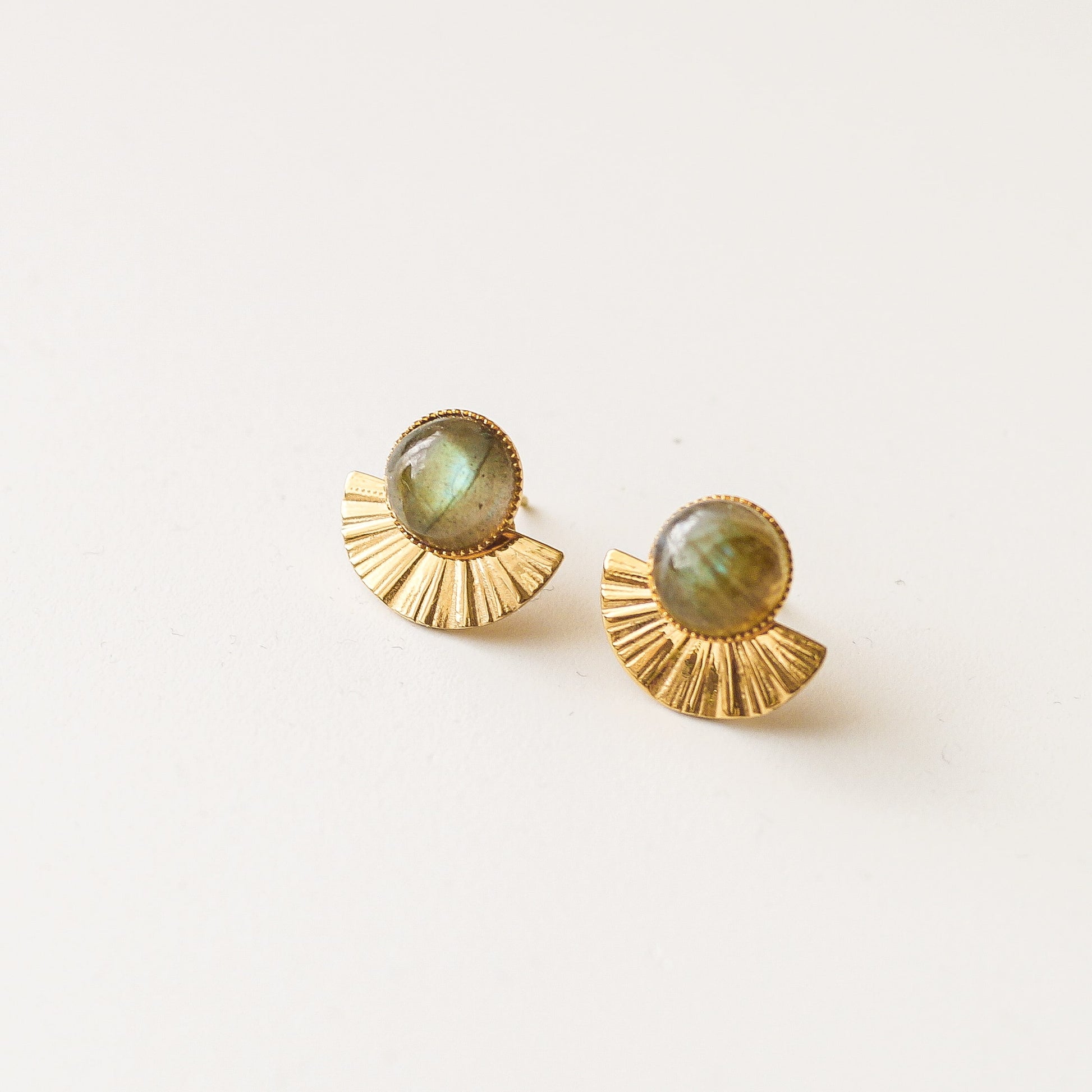 boucle labradorite acier petite demi lune