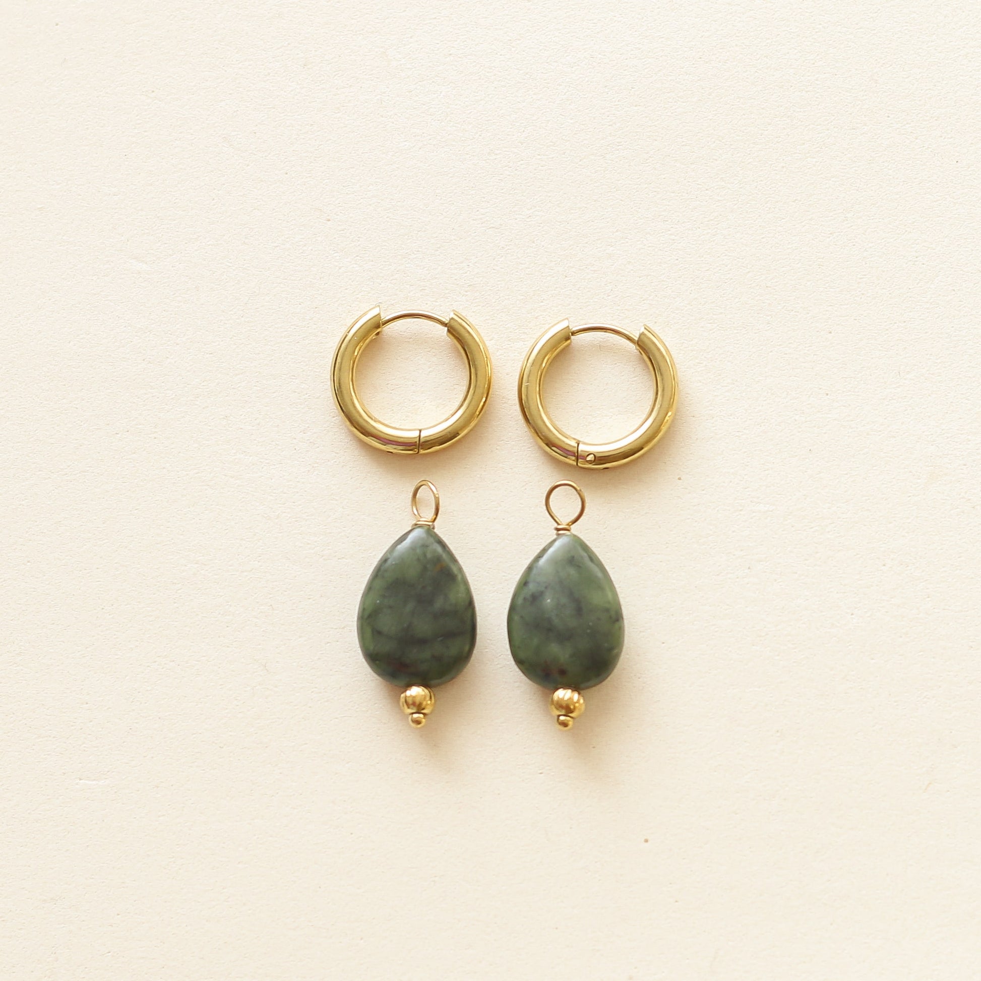 boucles d'oreilles en acier inoxydable montées à la main 