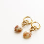 Boucles anneaux Préhnite, détail des pierres, pierre véritable, signé Mahny.