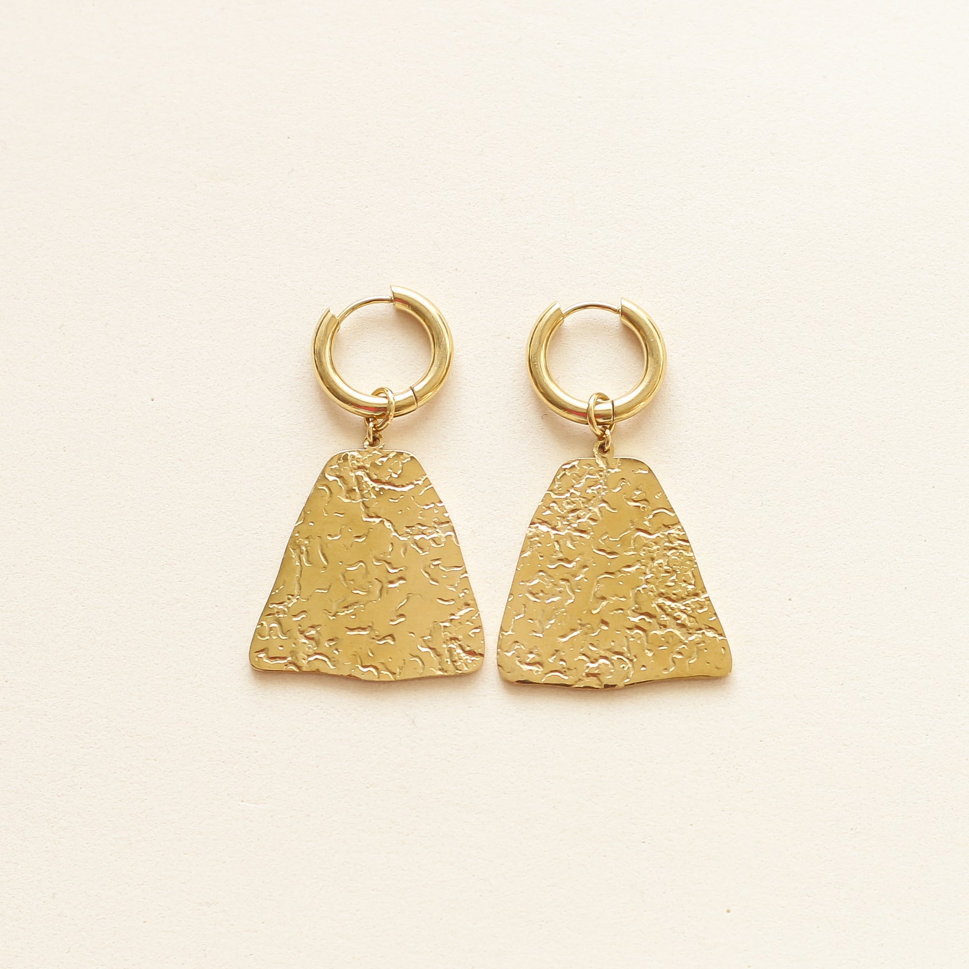 Anneaux Trapèze martelé en acier inoxydable