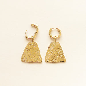 Anneaux avec Trapèze martelé le cadeau parfait pour elle