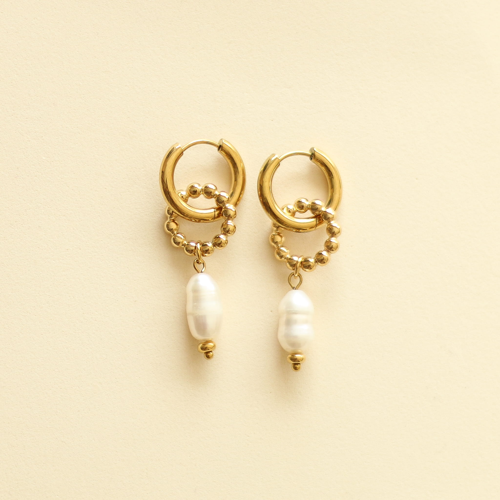 Boucles d'oreilles Perle baroque anneau
