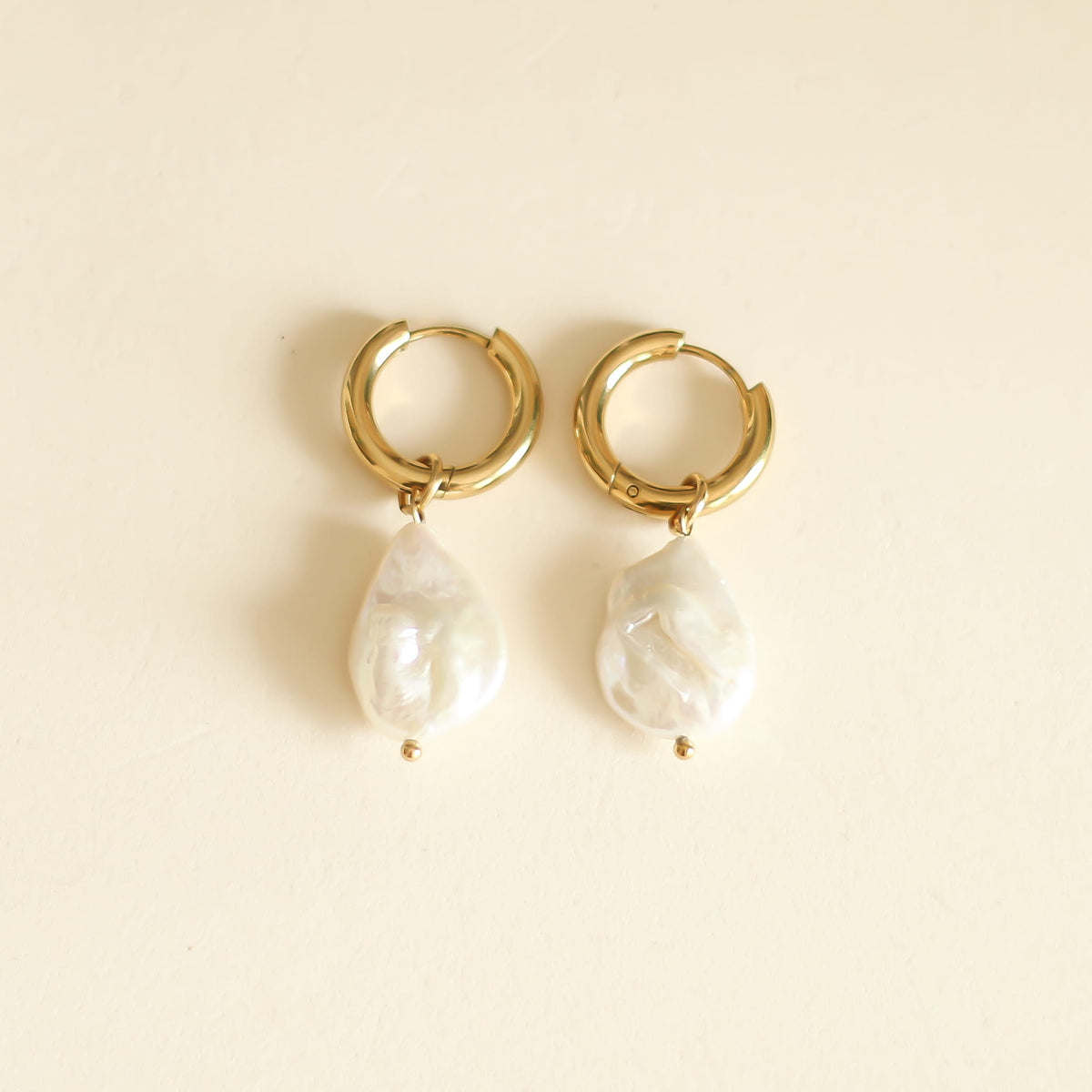 Boucles d'oreilles Perle baroque créole et chaînes