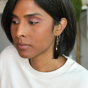 boucles d'oreilles en Grenat vert assemblées à la main à Paris 