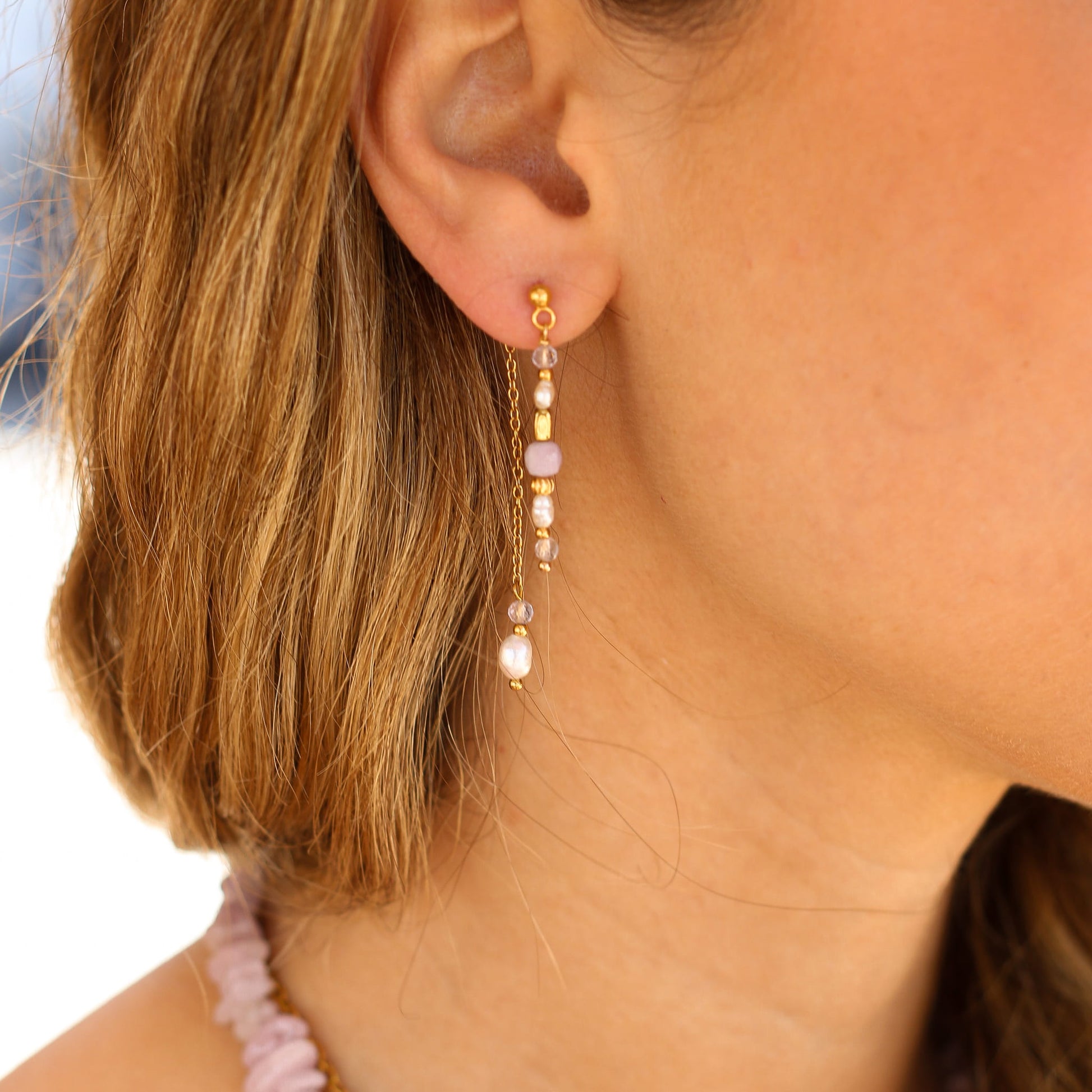 Boucles d'oreilles en kunzite rose à chaîne, pierre naturelle fine.