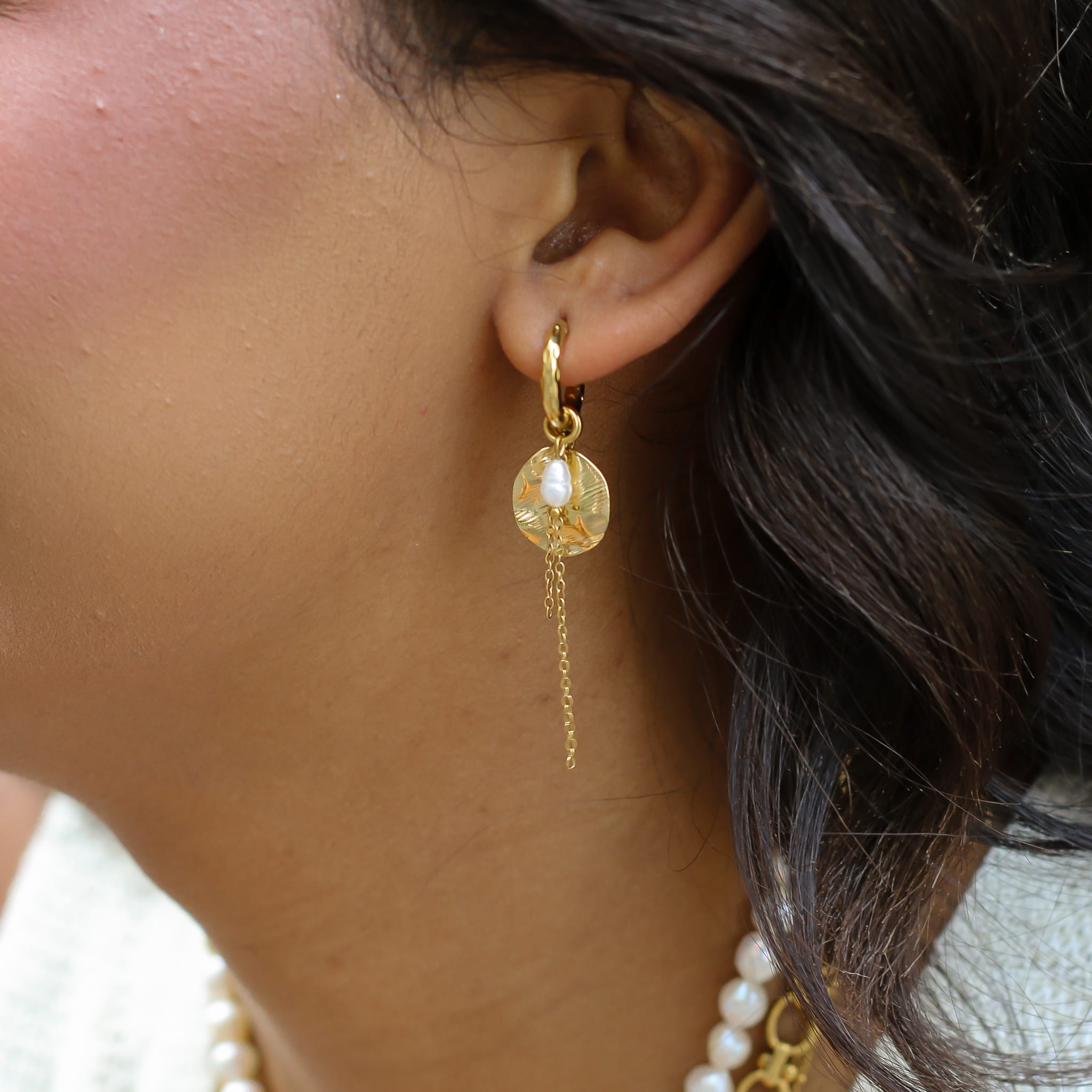 Boucles d'oreilles en perle d'eau douce, pierre naturelle fine.
