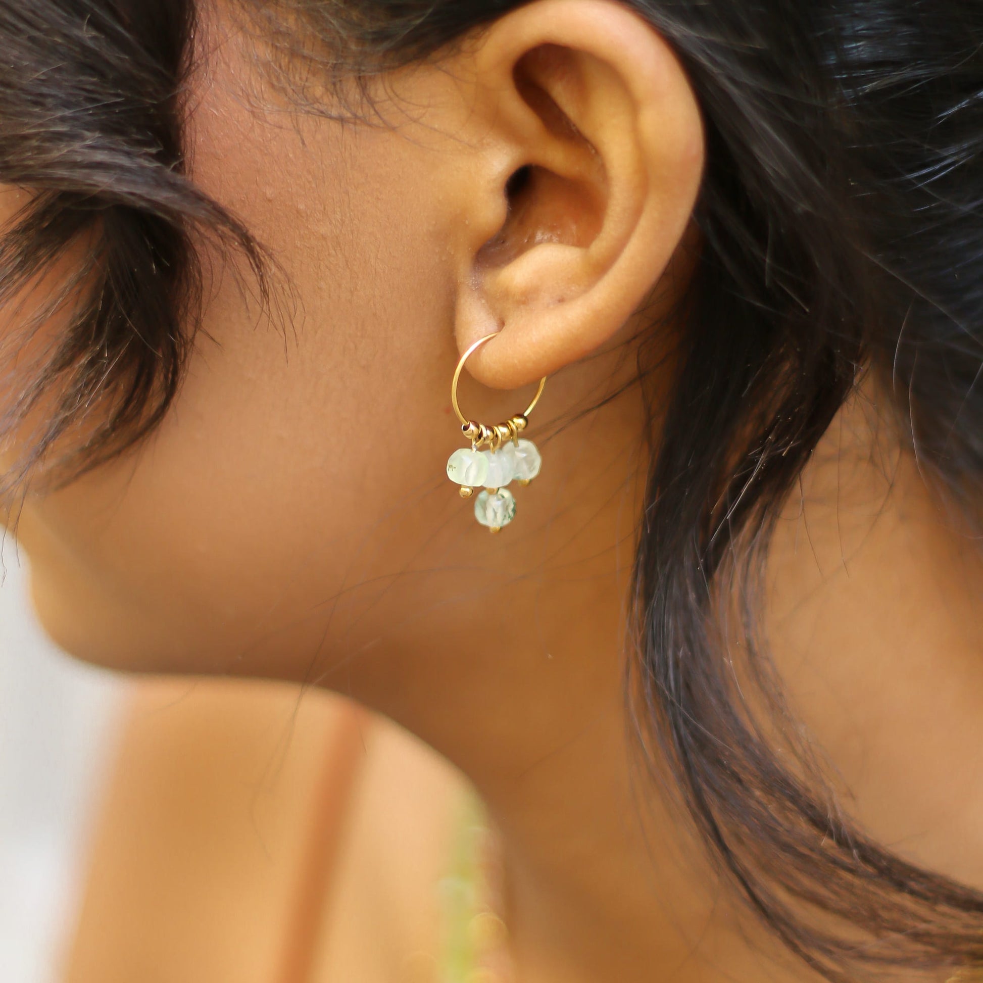 Boucles d'oreilles en préhnite verte, acier inoxydable doré.