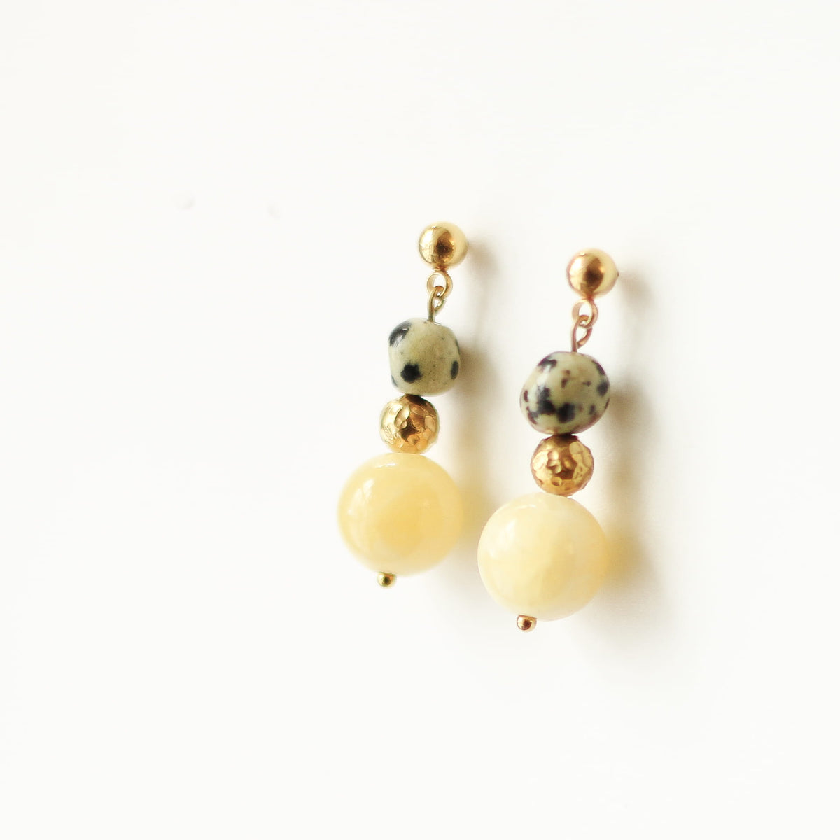 Boucles d'oreilles Calcédoine jaune et Jaspe dalmatien