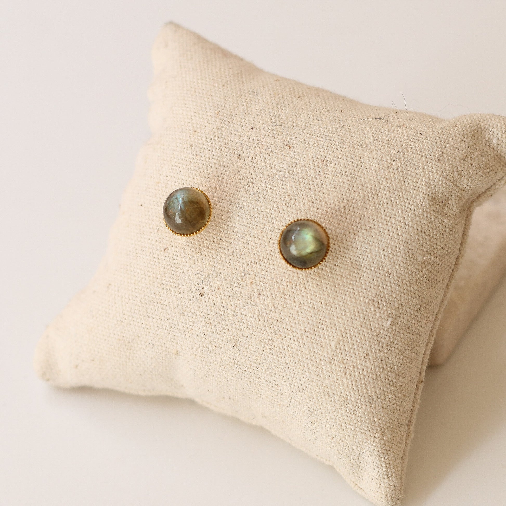 Boucles Puce Pierres - Mahny Jewelry