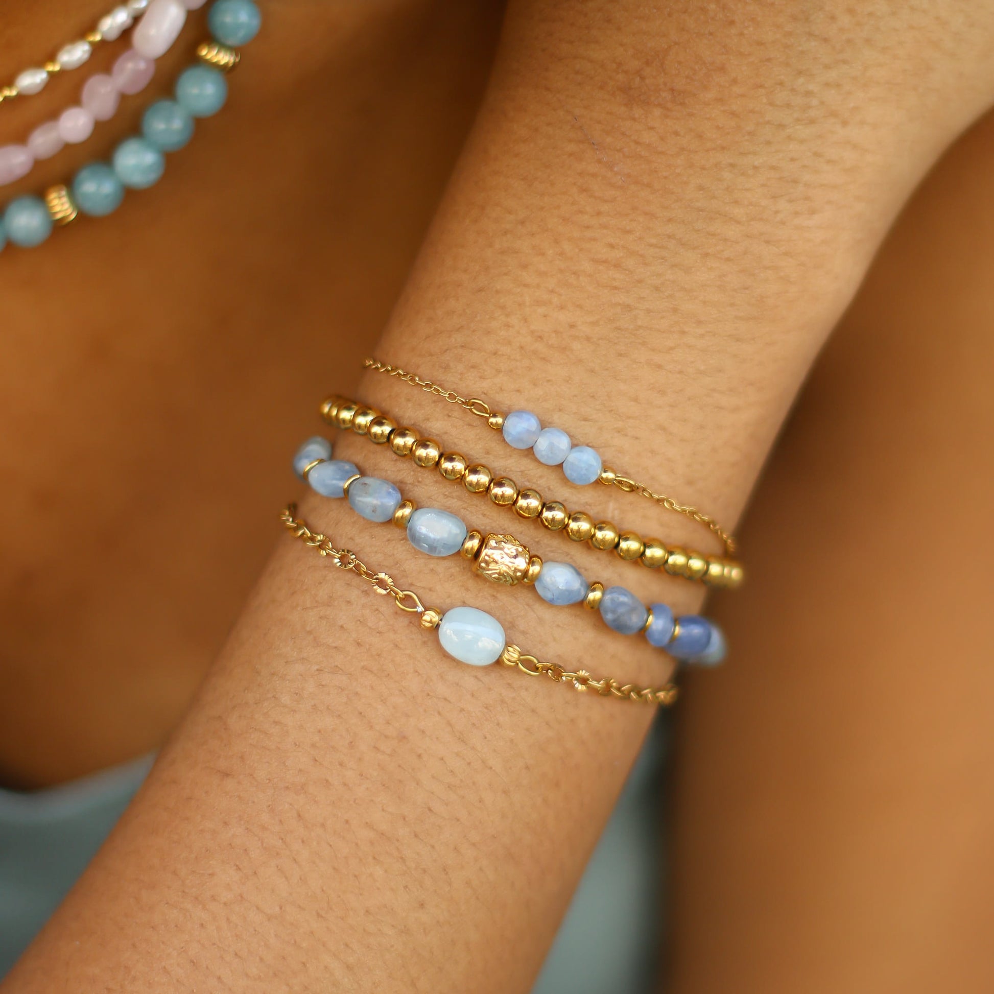 Bracelet en aigue-marine, création faite main.