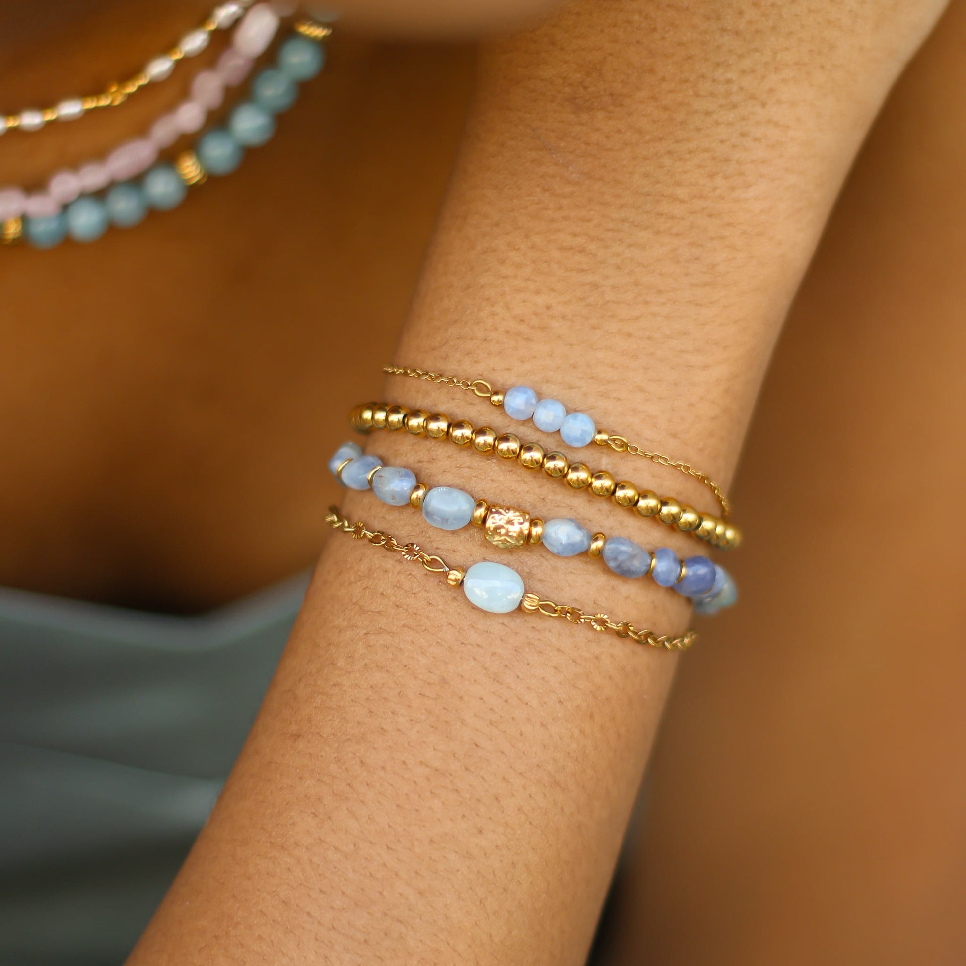 Bracelet en aigue-marine, création faite main.