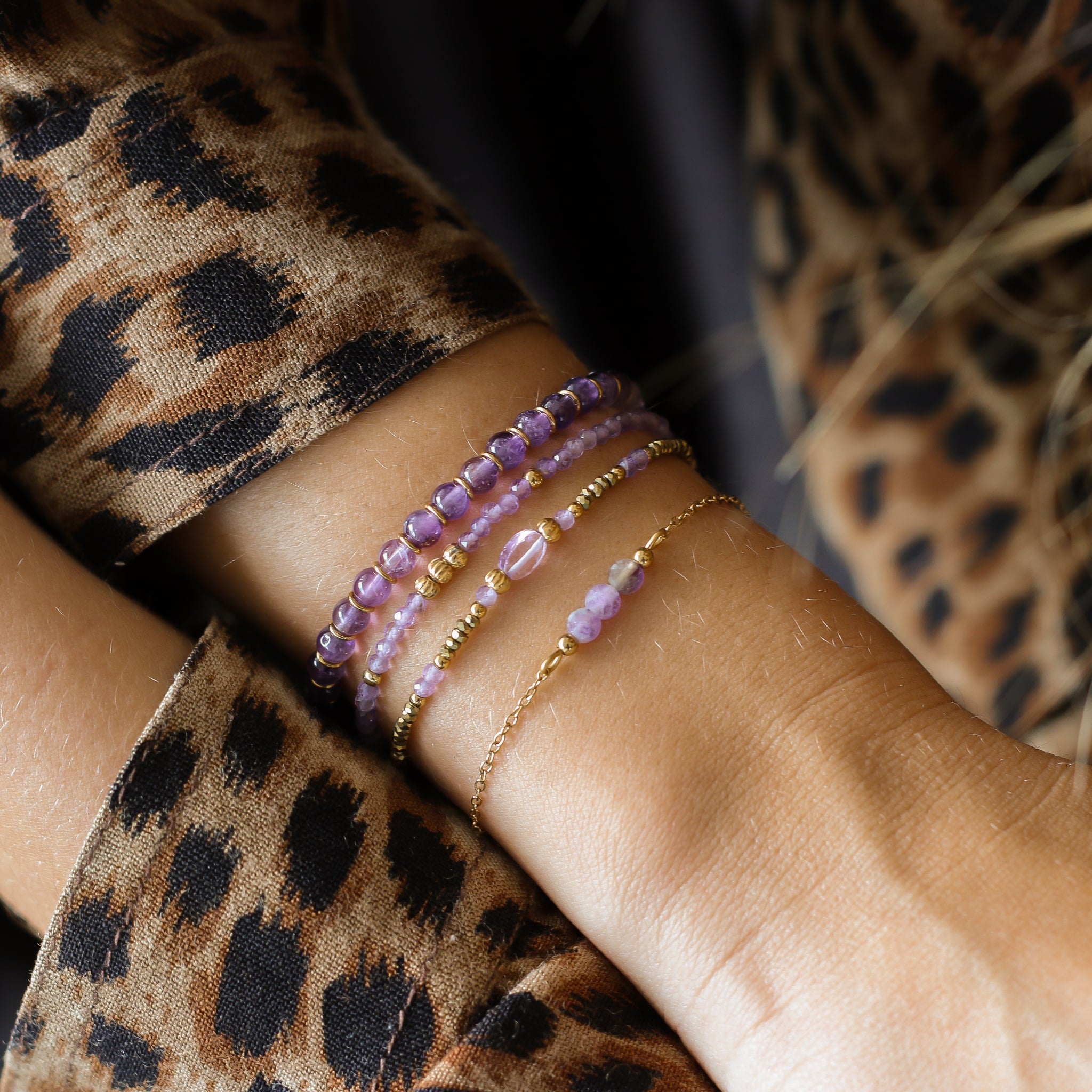 Bracelet perlé en Améthyste monté à la main à Paris