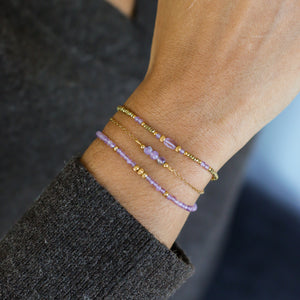 Bracelet perlé en Améthyste parfait pour layering tendance