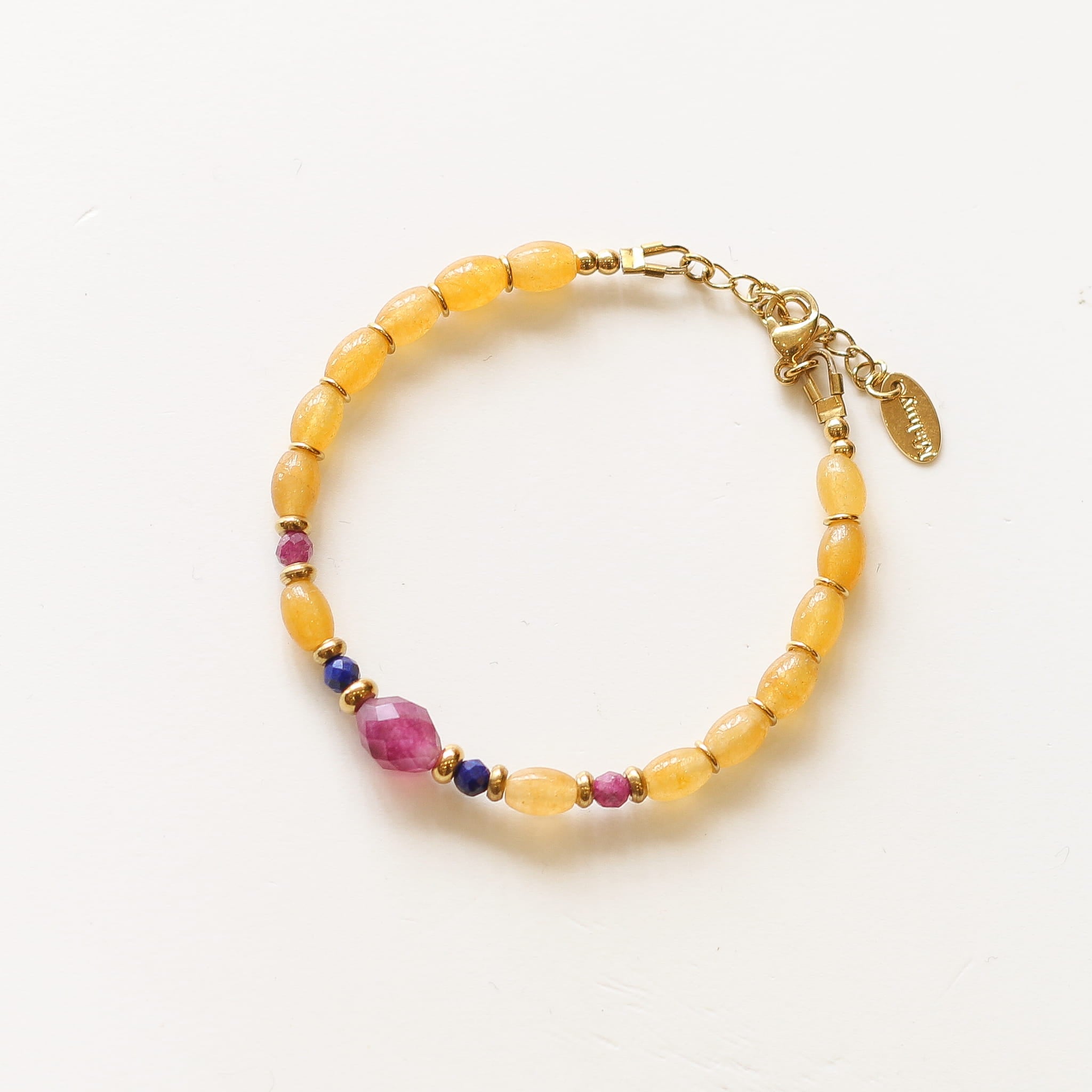 Bracelet Mosaïque Aventurine jaune et Rubis, Mahny pierres assemblées main, Paris.