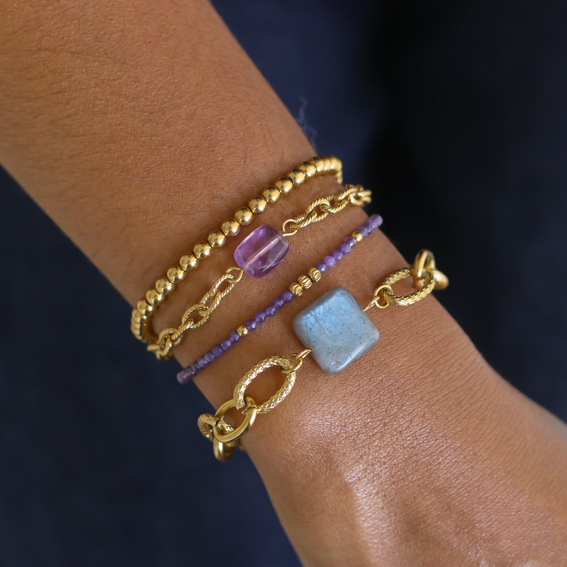 Bracelet à Boules Dorées le cadeau pour elle