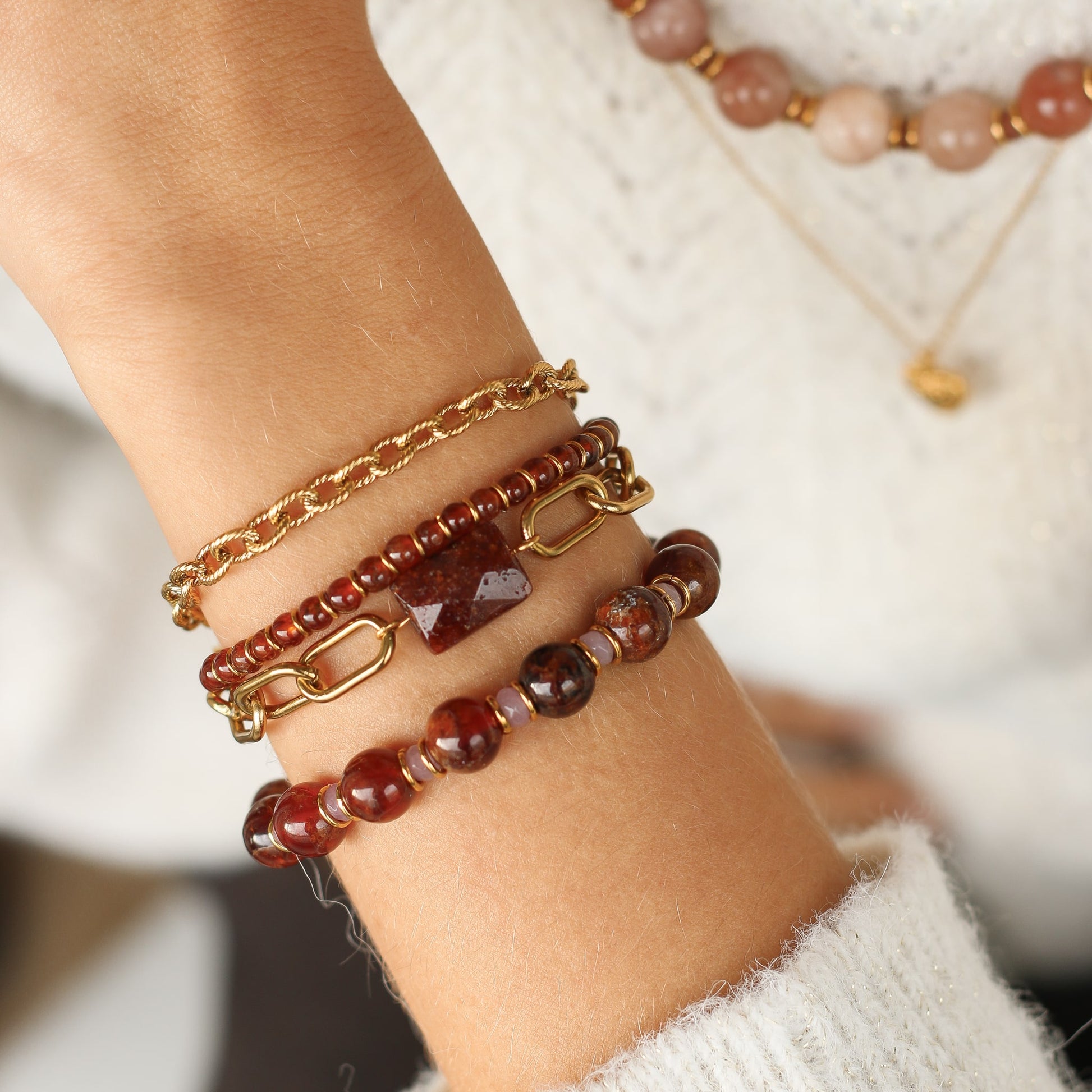 Bracelet Chaîne Grenat Orangé le cadeau tendance pour elle