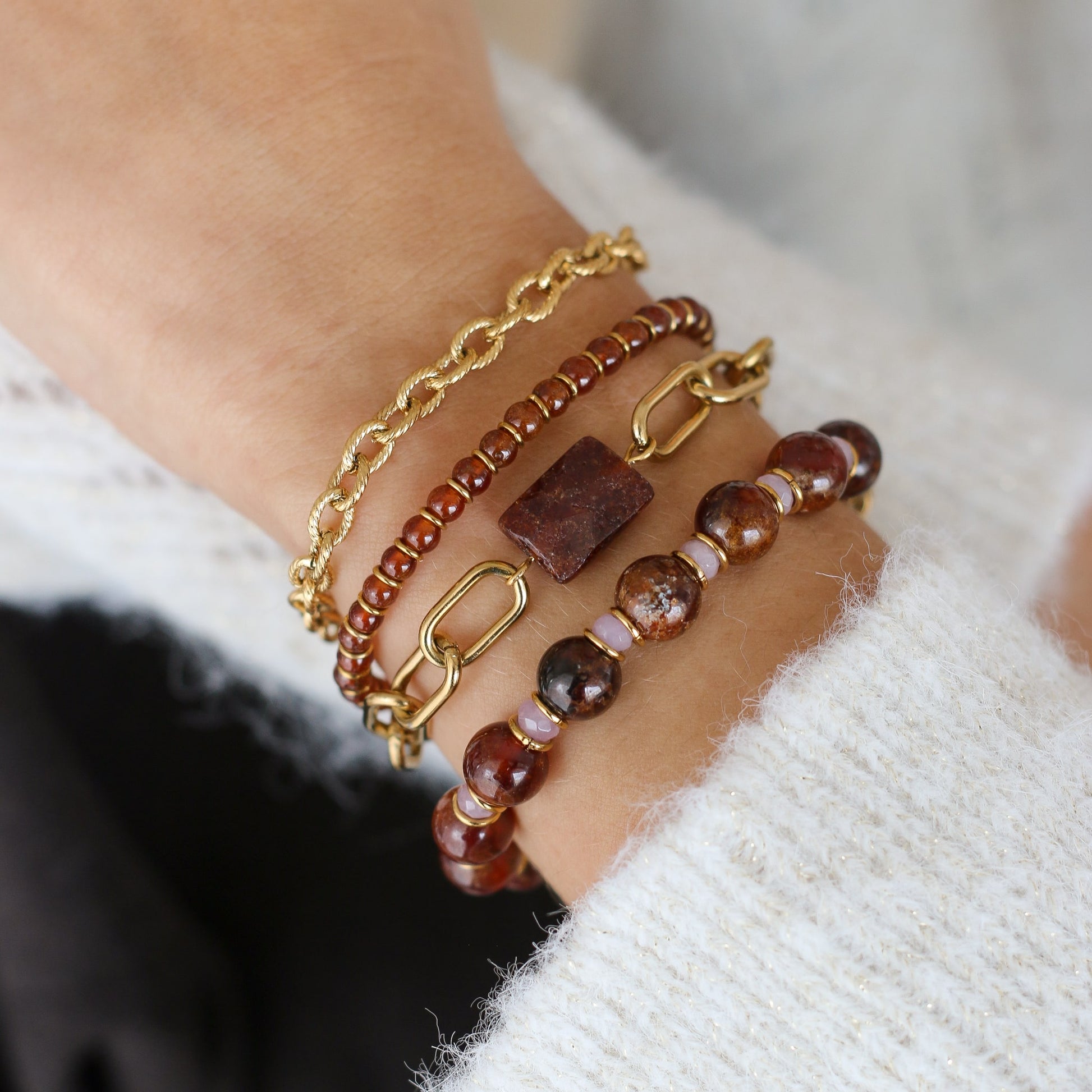 Bracelet Chaîne avec un Grenat Orangé 