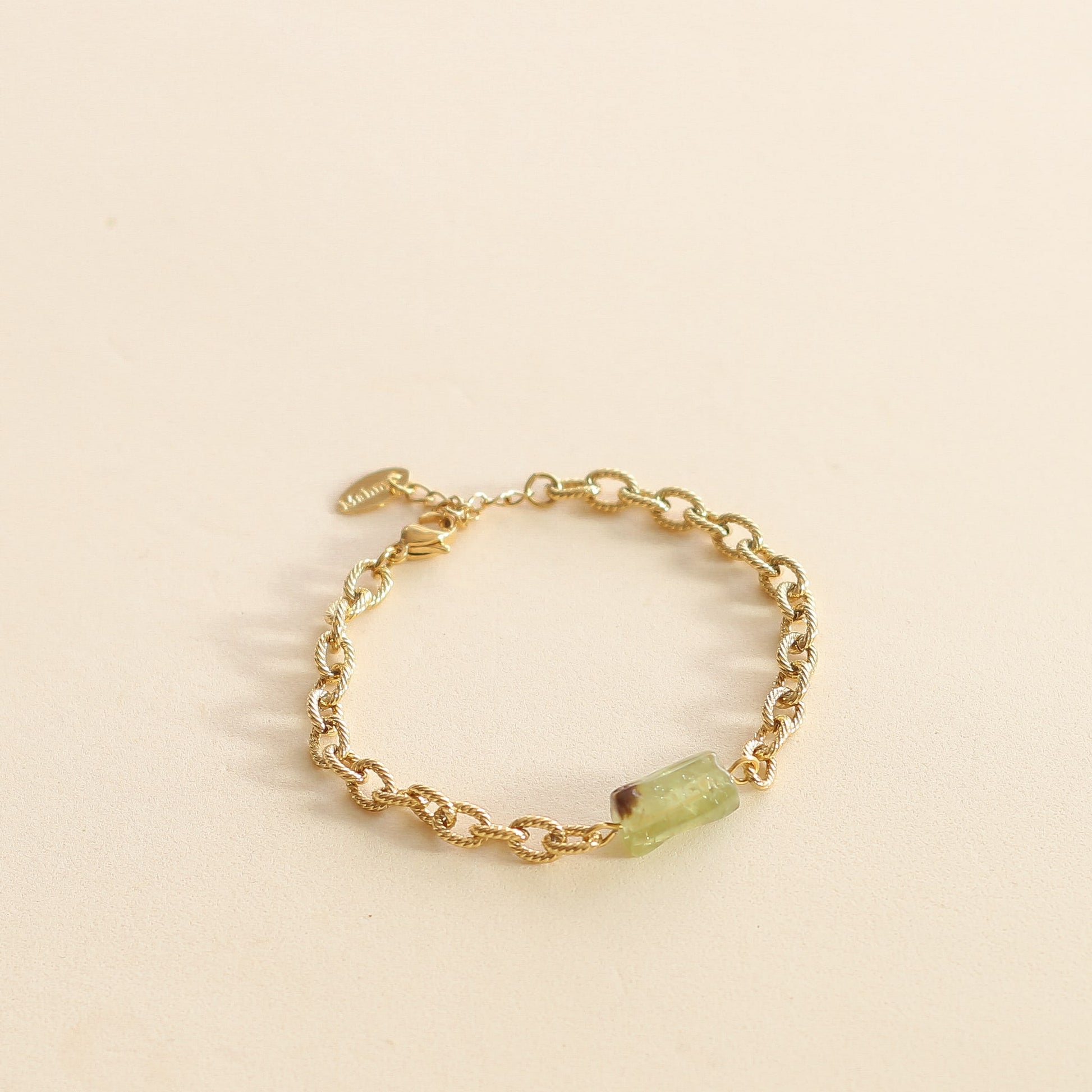 Bracelet Chaîne Grenat Vert le cadeau idéal pour la femme tendance