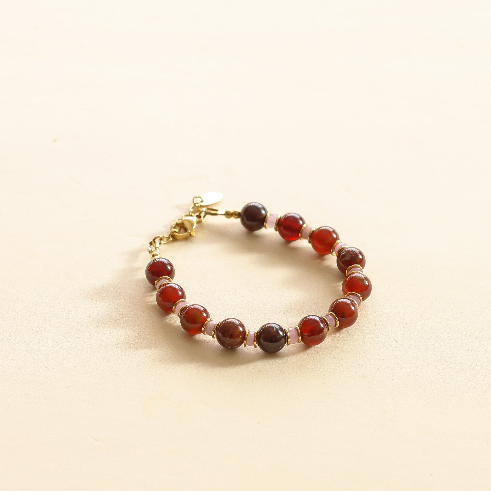 Bracelet Billie en Grenat Orangé le cadeau pour votre maman