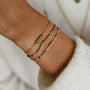 Bracelet perlé Grenat Vert avec un fermoir doré en acier inoxydable