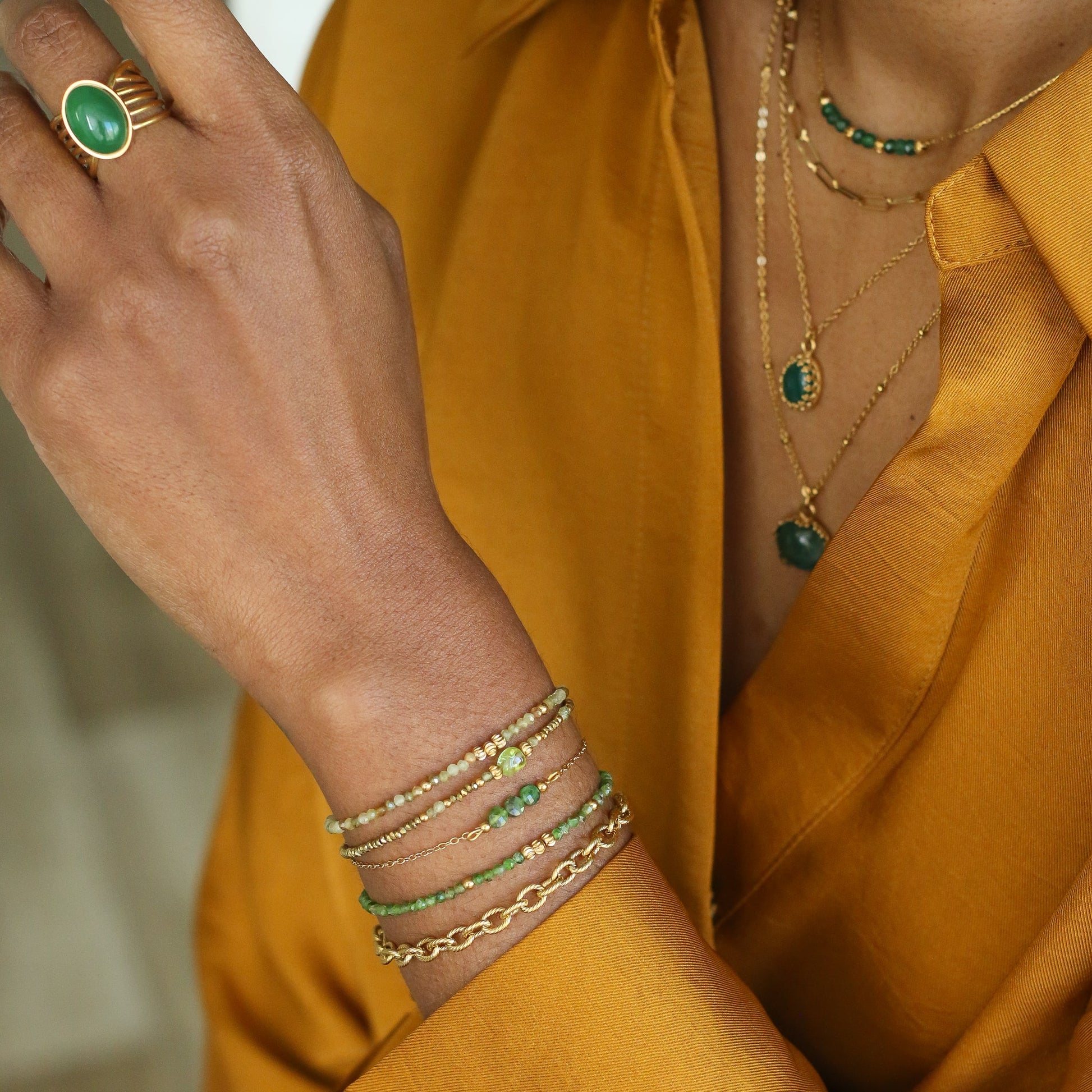 Bracelet en perle de Grenat Vert assemblé à la main en France