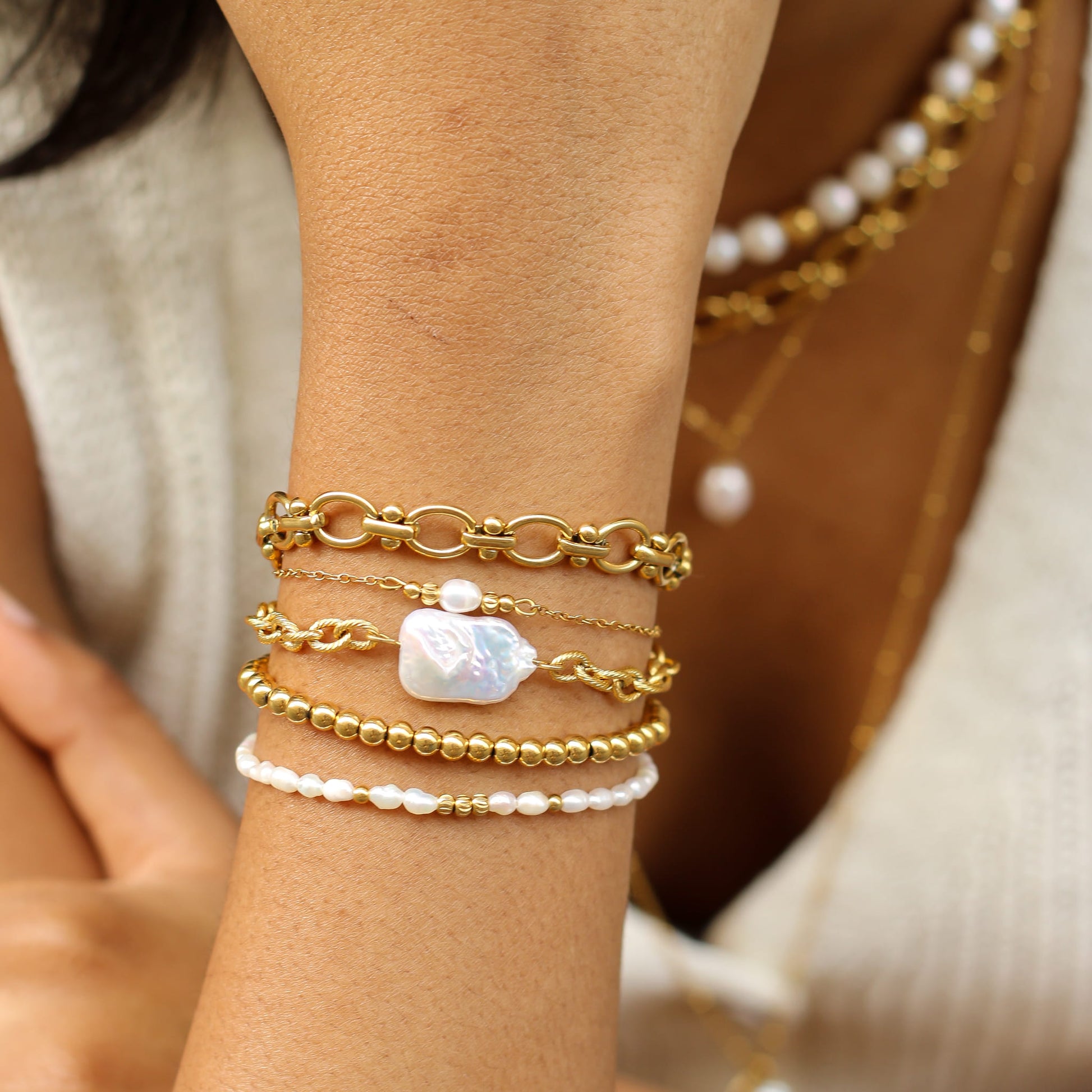 Bracelet en perle d'eau douce, bijou femme.