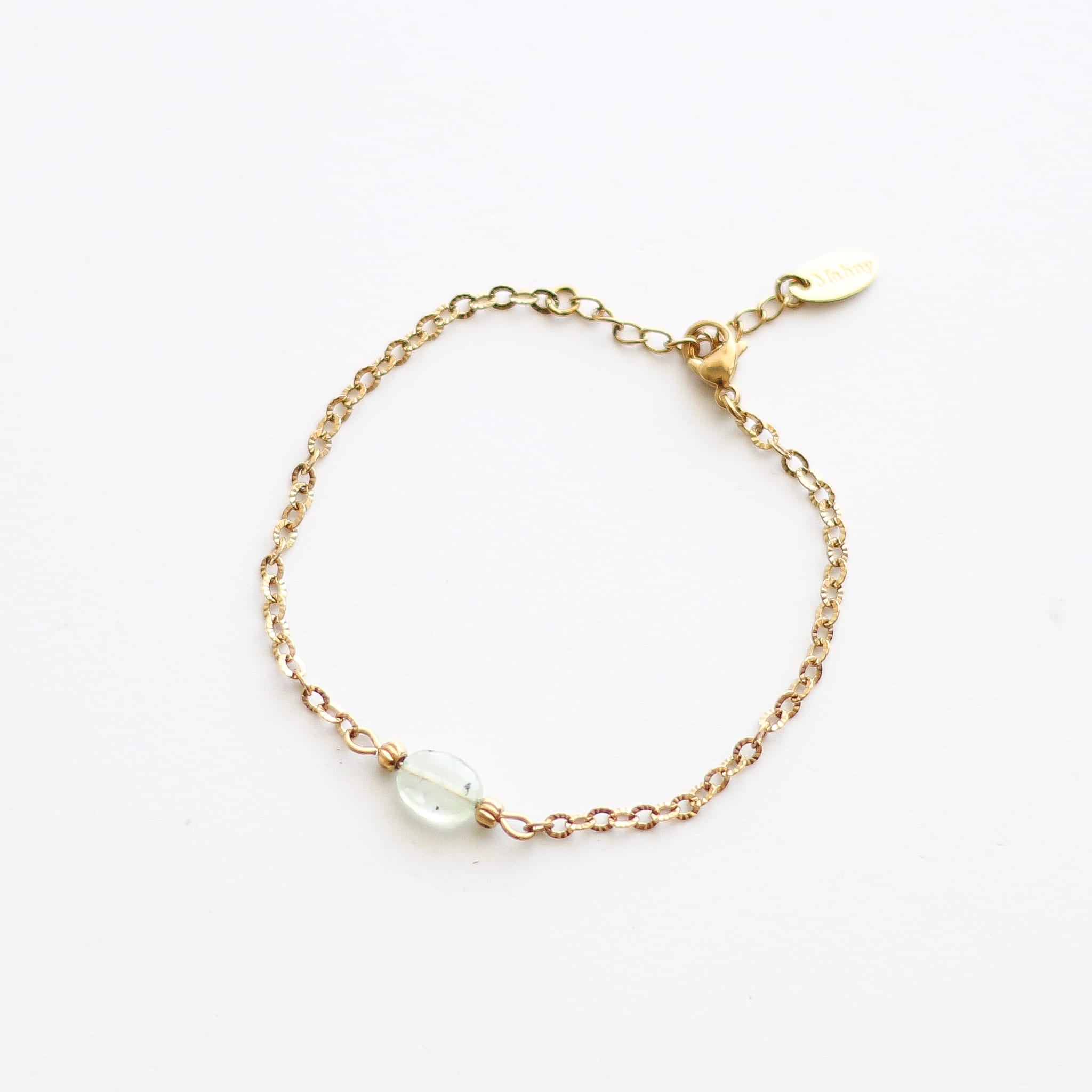 Bracelet en préhnite verte sur chaîne acier inoxydable.