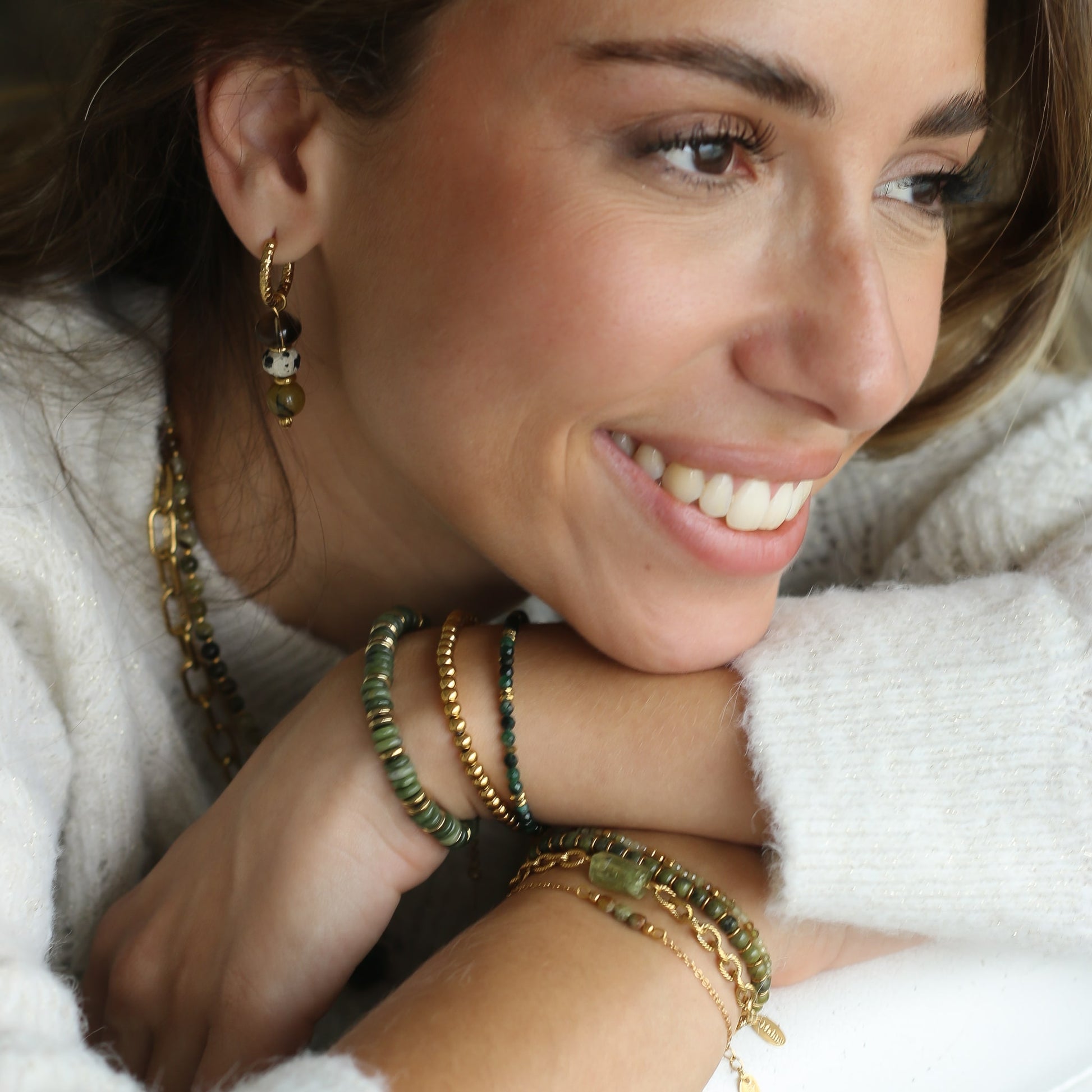 Bracelet perlé en Serpentine ronde le cadeau pour sa maman