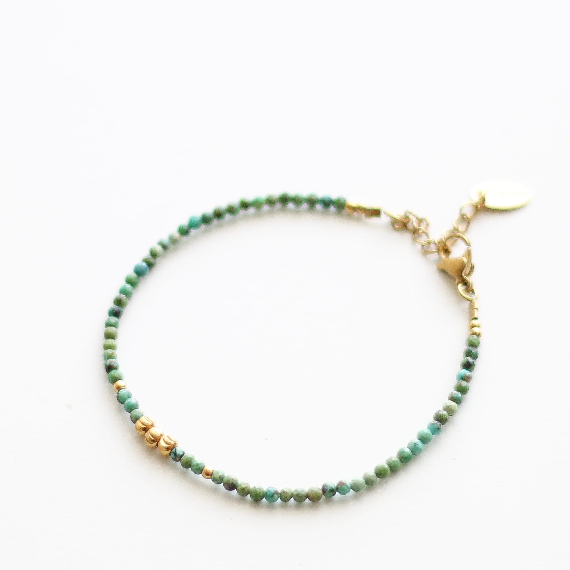 Bracelet en turquoise, création faite main.