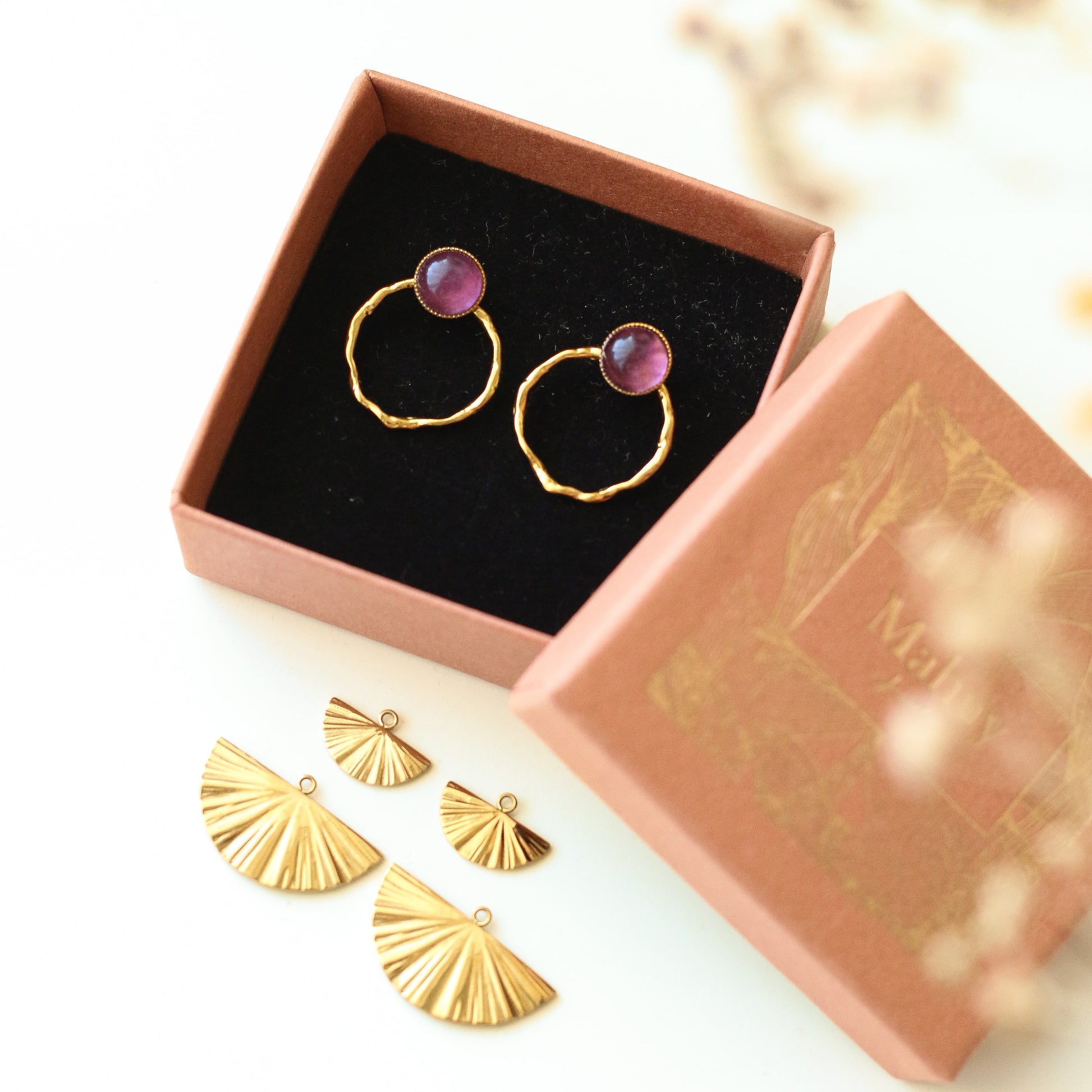 1. Coffret boucles Pampilles interchangeables - Mahny Jewelry