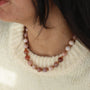 Collier Billie Rose Orangé Aragonite teintée monté à la main à Paris