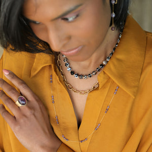 collier en Agate noire et feu pour une tenue tendance