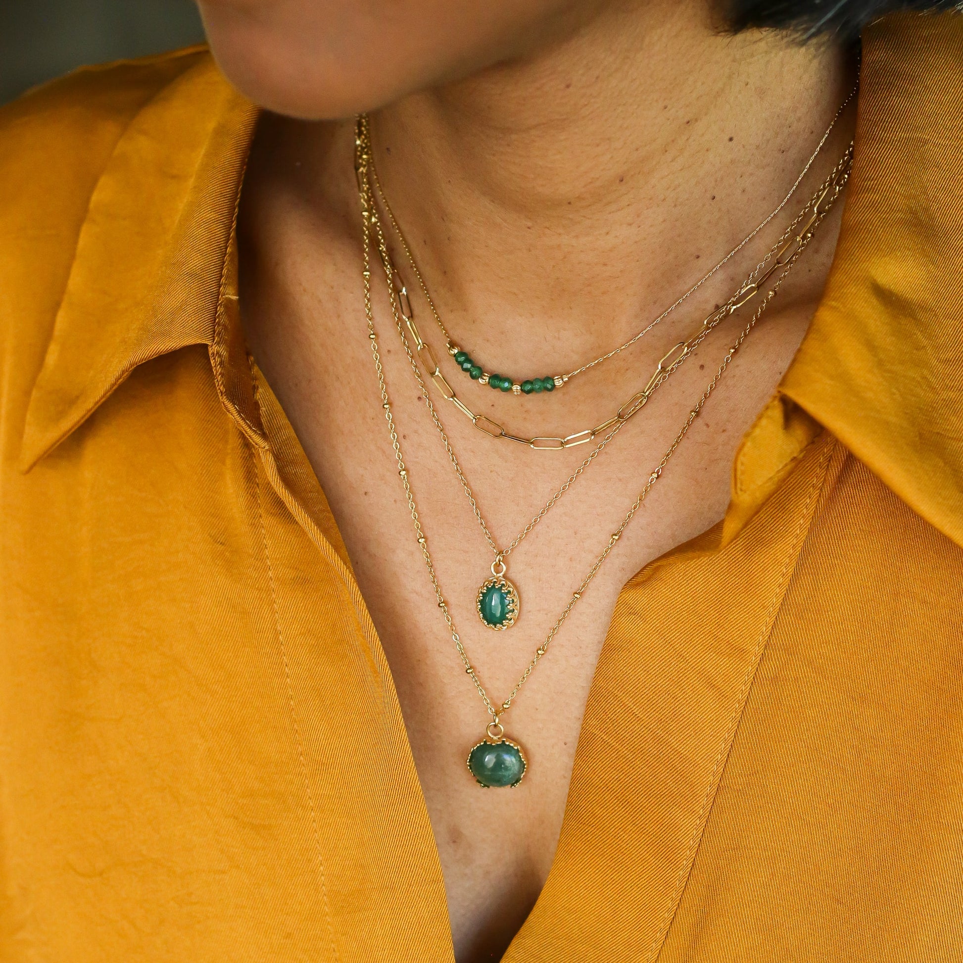 collier pendentif en Agate verte sur chaine simple en acier inoxydable 