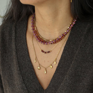 Collier perles rondes aragonite teintée rose intense