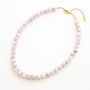 Collier en aragonite parme, hypoallergénique.