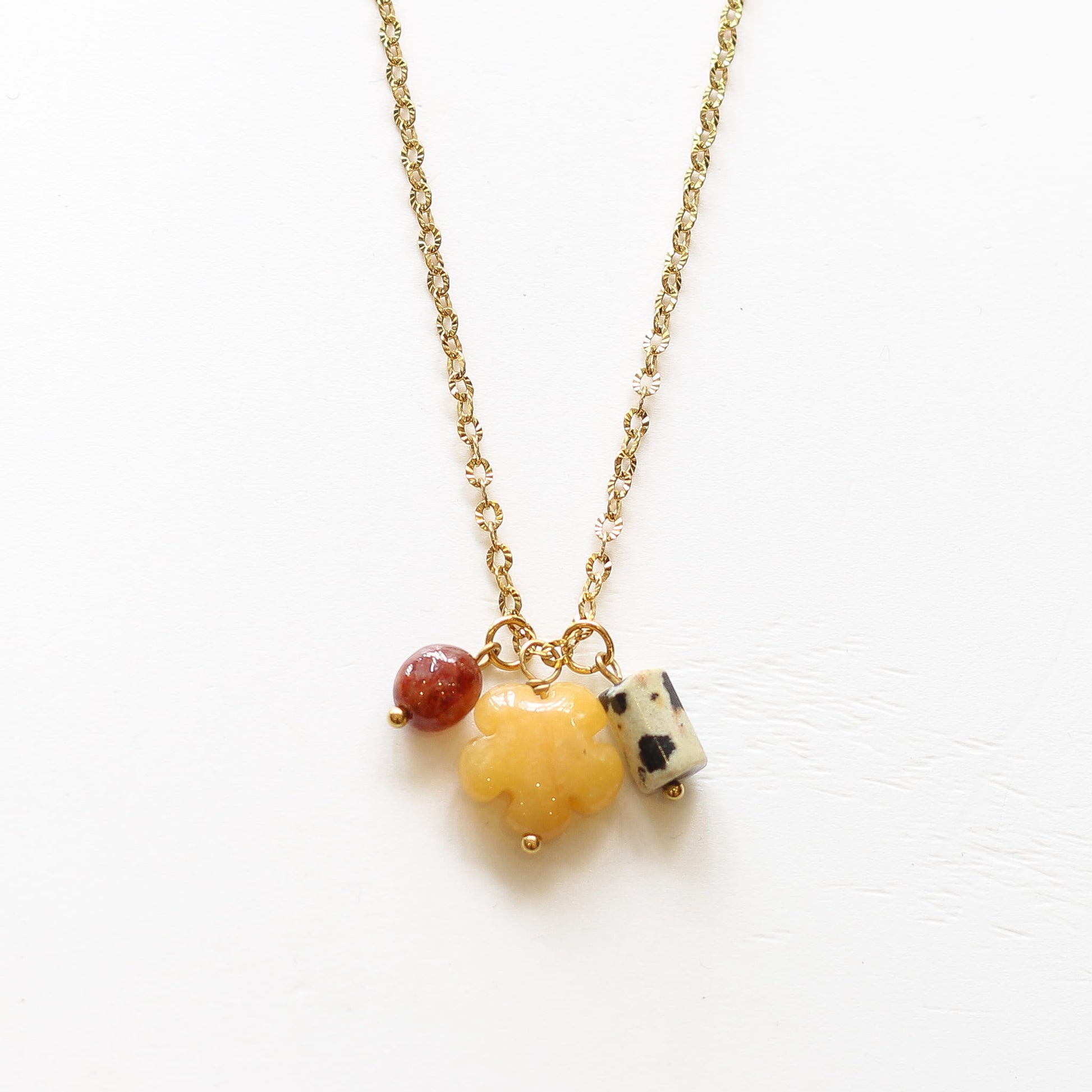 Collier Flora Aventurine Jaune, création Mahny bijoux pierres semi-précieuses.