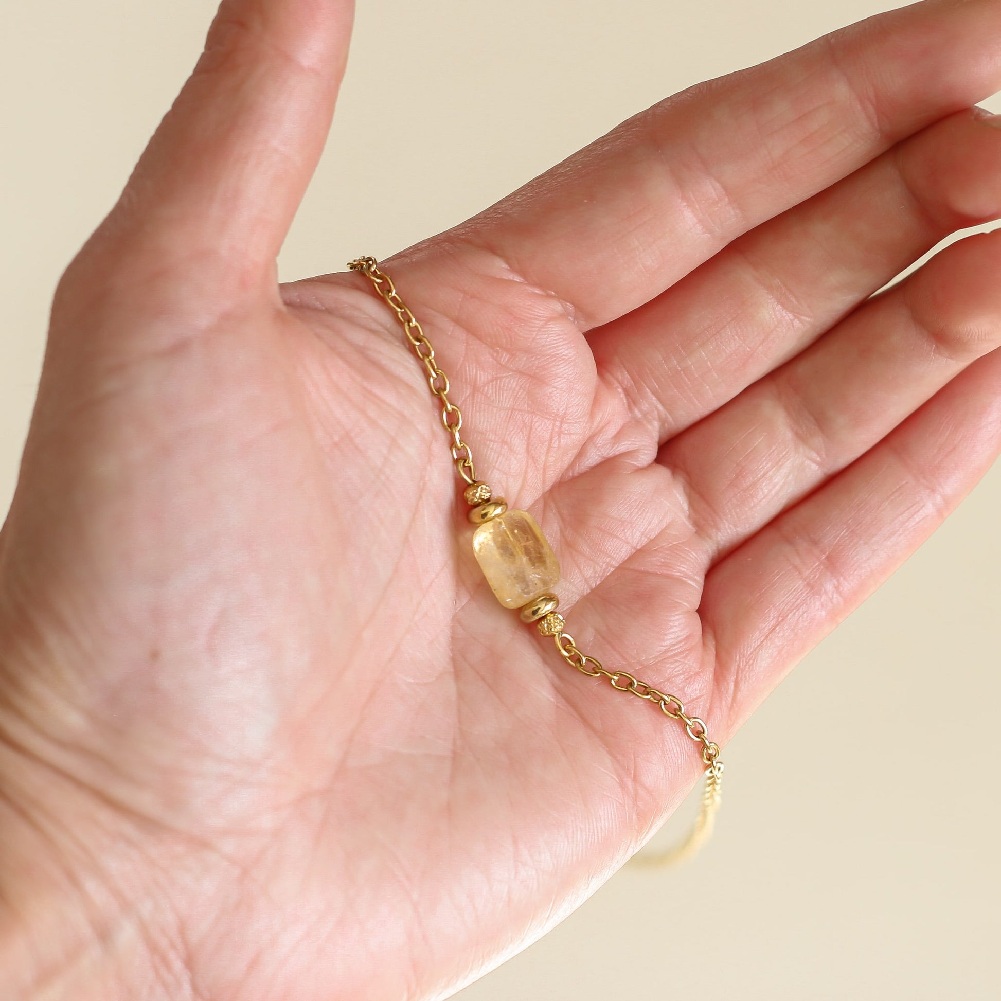 Collier en chaîne et Citrine le cadeau pour elle