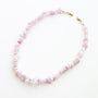 Collier en kunzite, assemblé à la main.