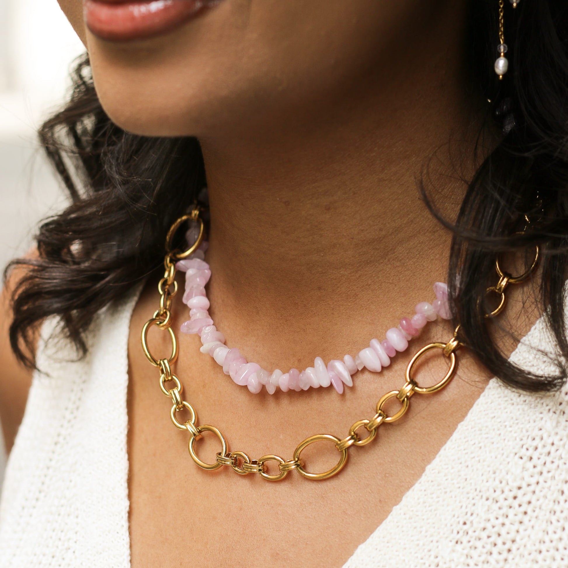 Collier en kunzite, création faite main.