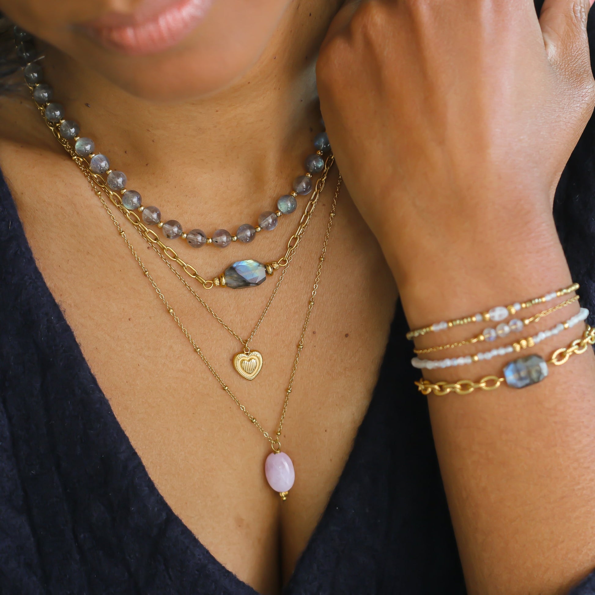 collier Billie en Labradorite monté à la main à Paris 