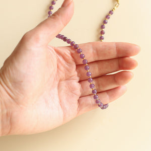 offrez le made in France avec ce collier en Lépidolite mauve monté à la main