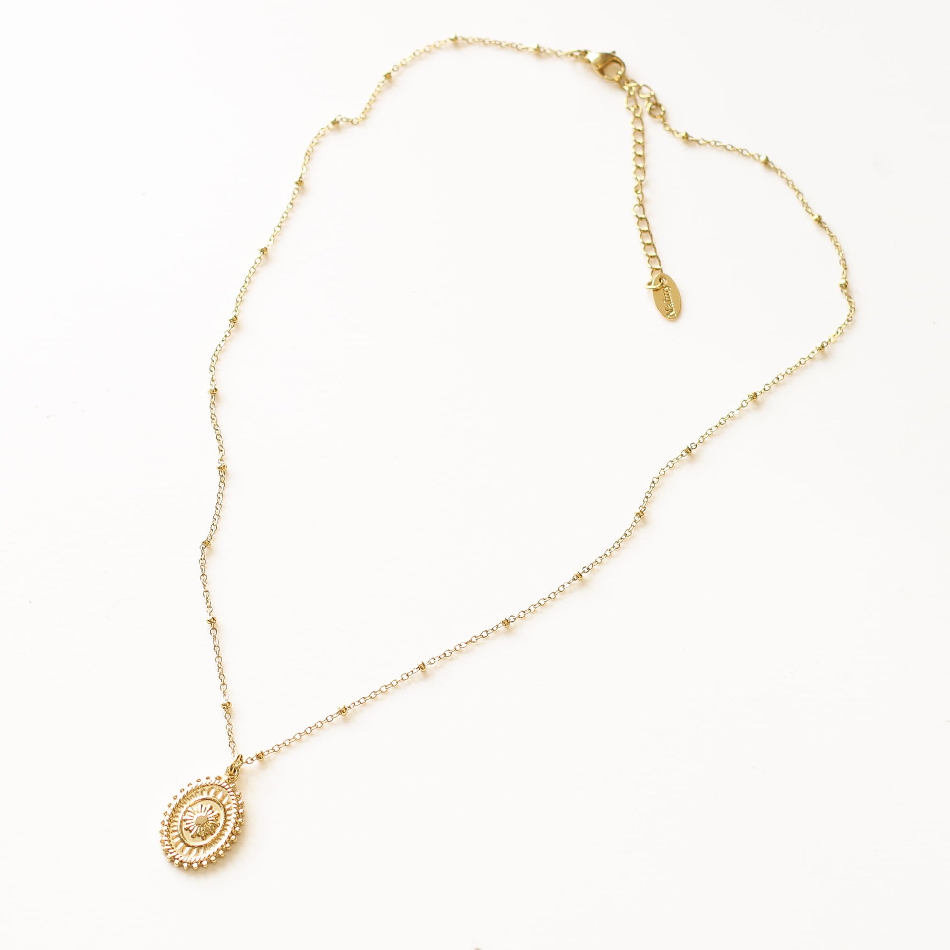 Collier médaillon Soleil