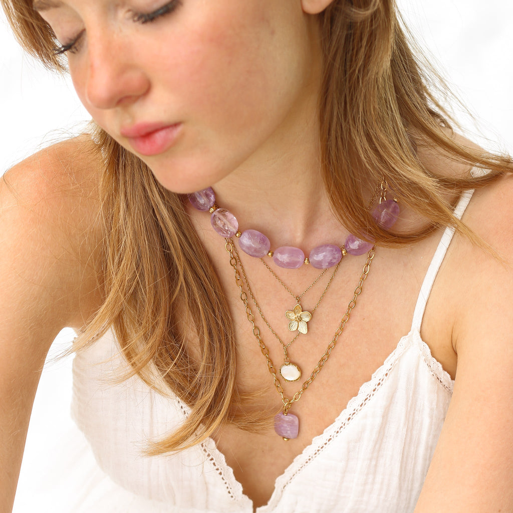 collier nacre acier doré blanc création