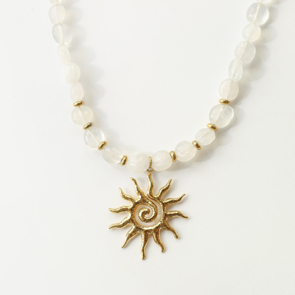 collier pierre lune blanc soleil créatrice