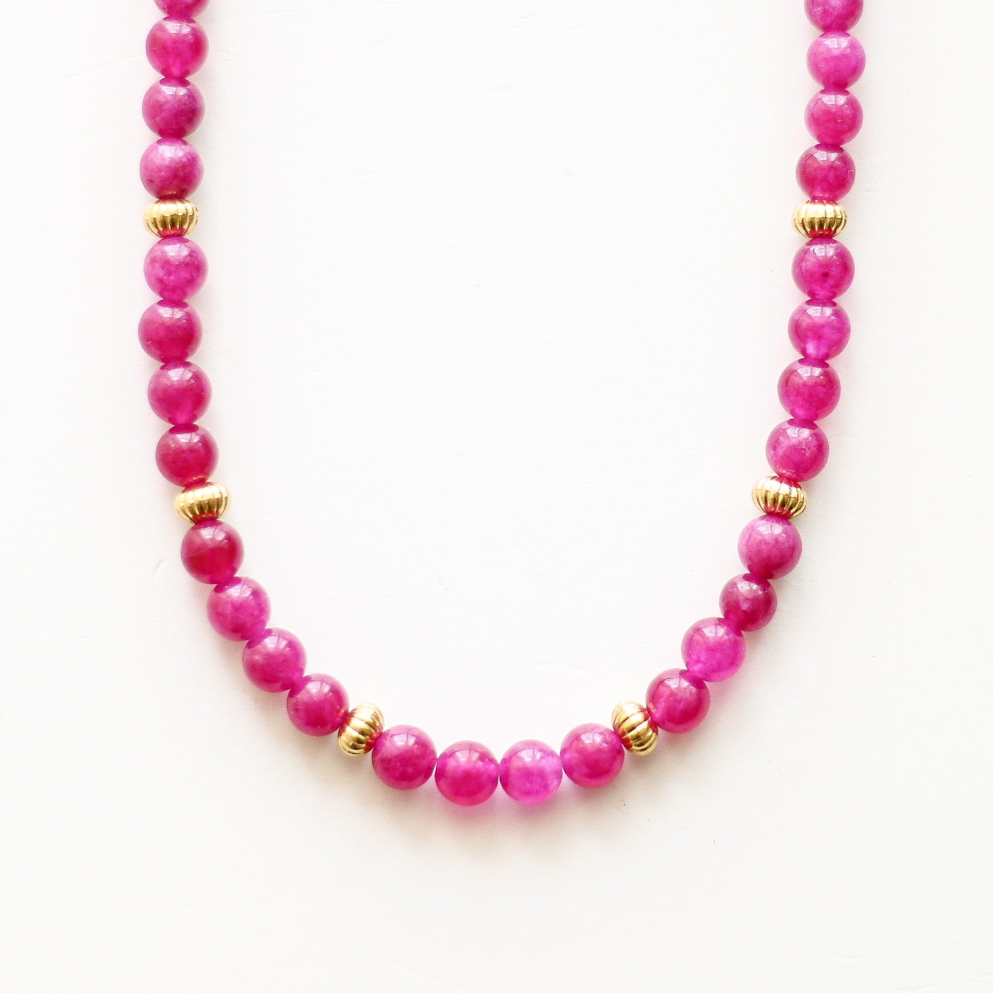 Collier en rubis, bijou femme.