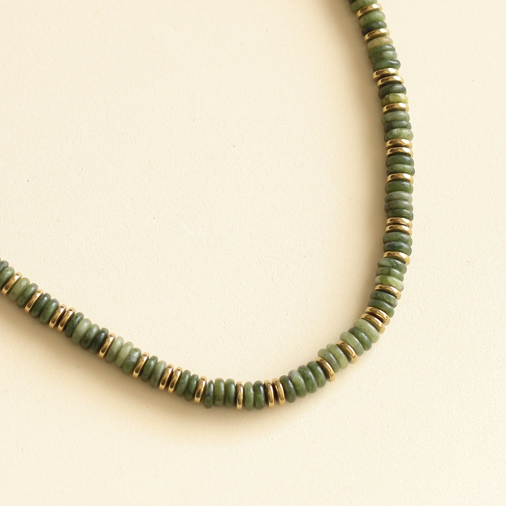 collier en Serpentine, pierre naturelle detox et apaisante 